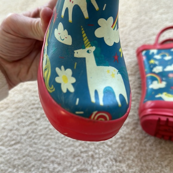 Lone Cone Rain Boots with Unicorns Size 4 (kids). - Picture 5 of 6